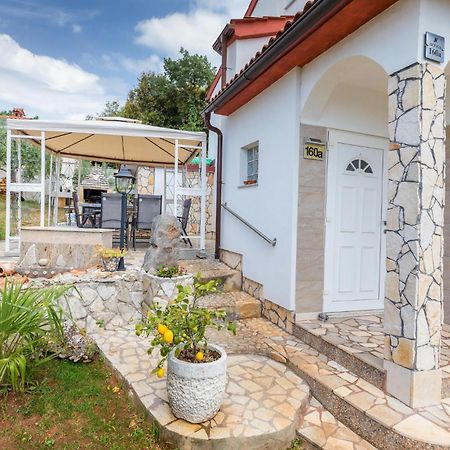 Beautiful Apartment In Barbariga With Kitchen Buitenkant foto