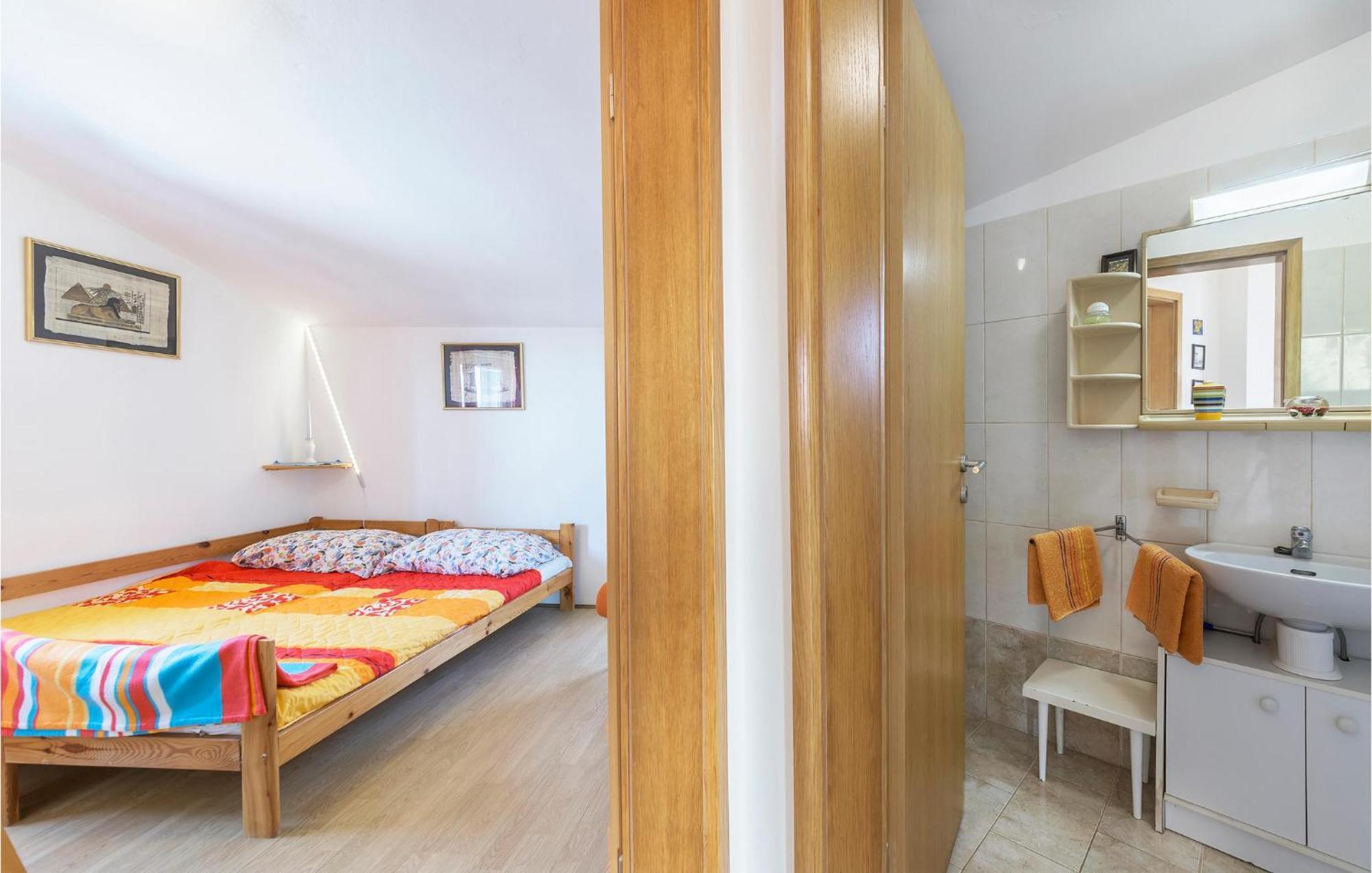 Beautiful Apartment In Barbariga With Kitchen Buitenkant foto