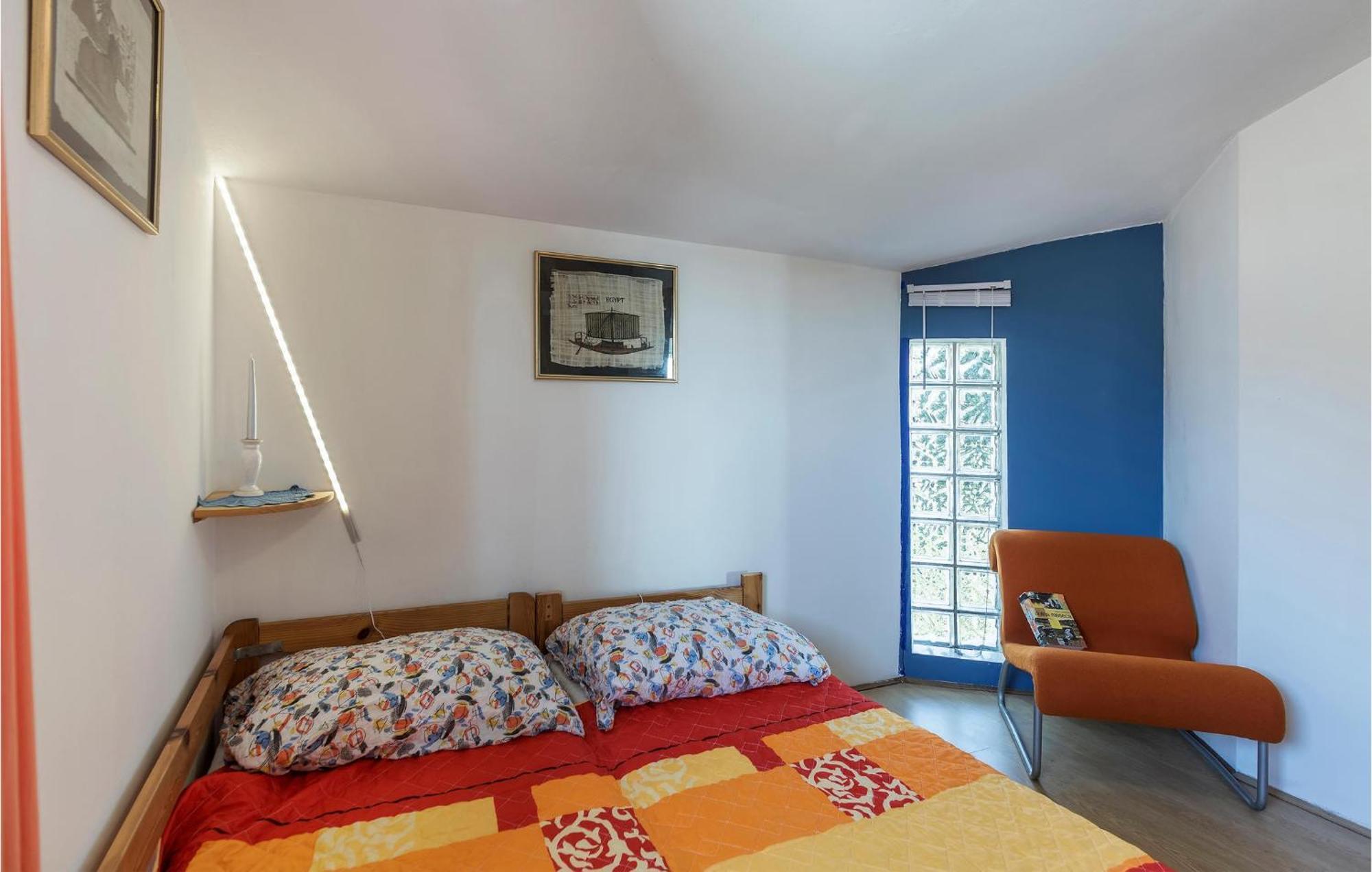 Beautiful Apartment In Barbariga With Kitchen Buitenkant foto
