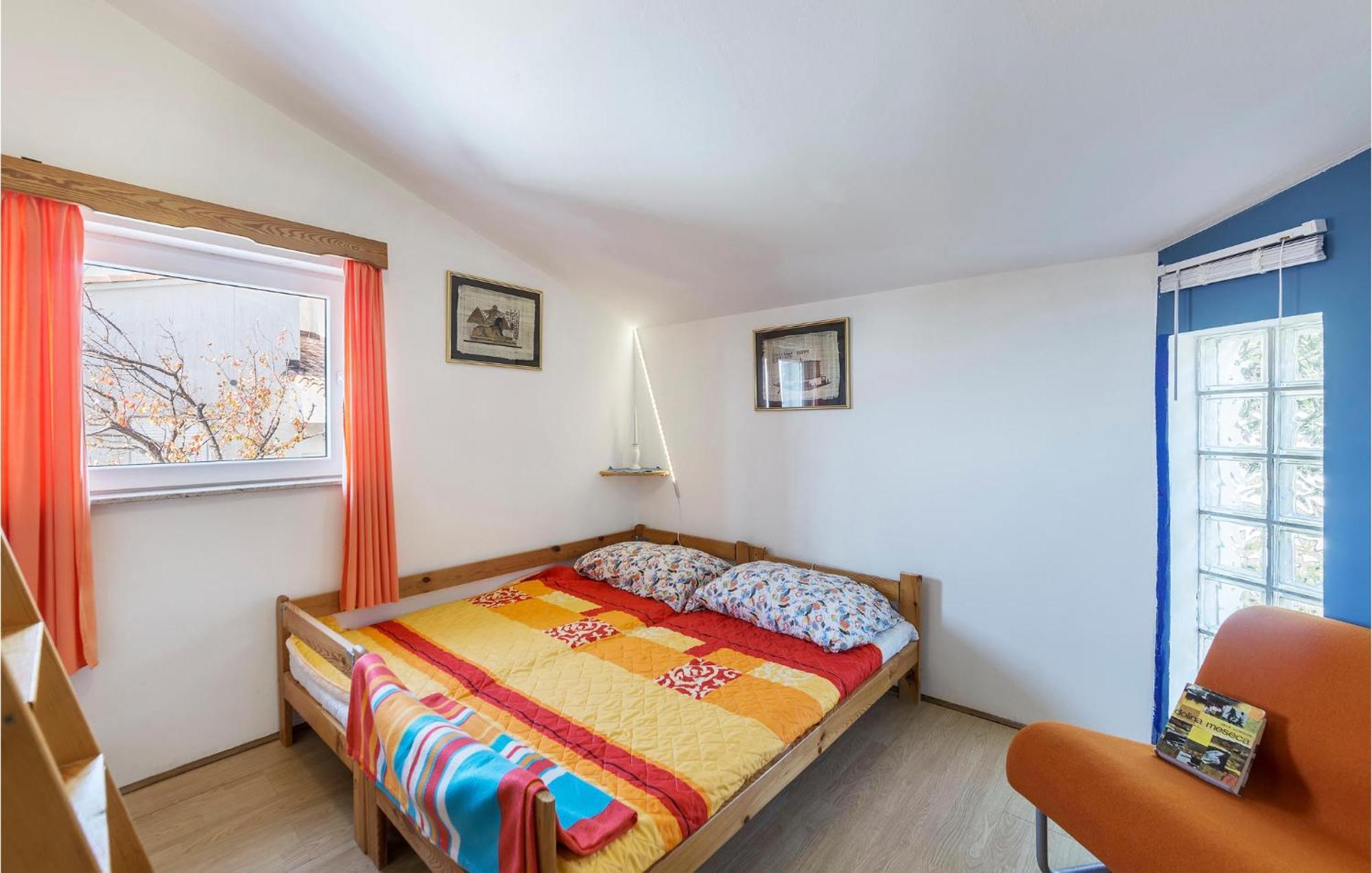 Beautiful Apartment In Barbariga With Kitchen Buitenkant foto